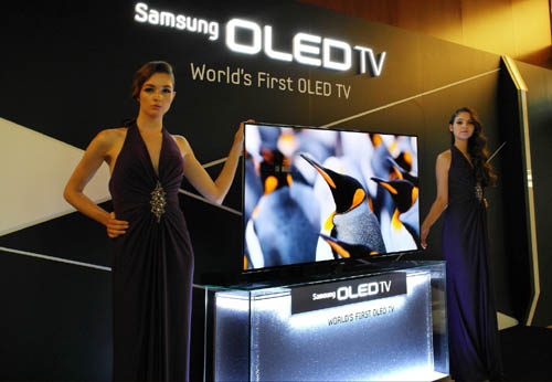 Engadget on X: LG's rollable OLED R TV costs $100,000 in the US